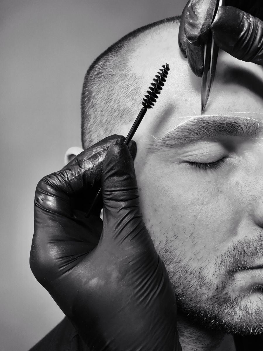 EYEBROW-TWEEZER